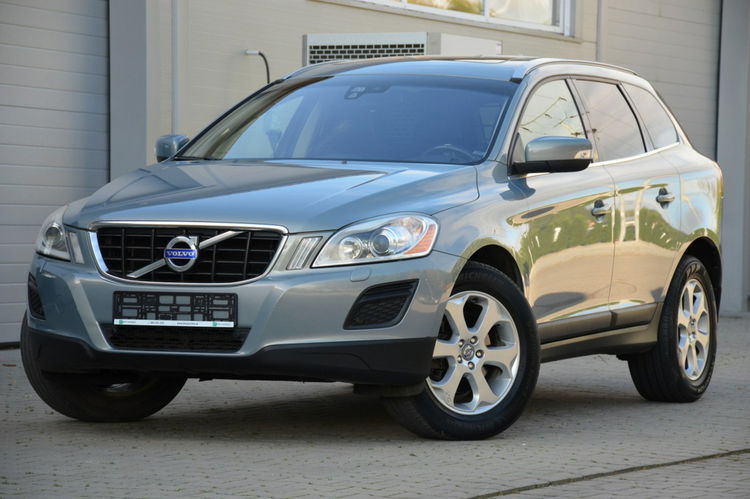 Volvo XC 60 Opłacone 2.0D3 163KM Serwis Panorama Bi-xenon Skóra Navi Kamera zdjęcie 16