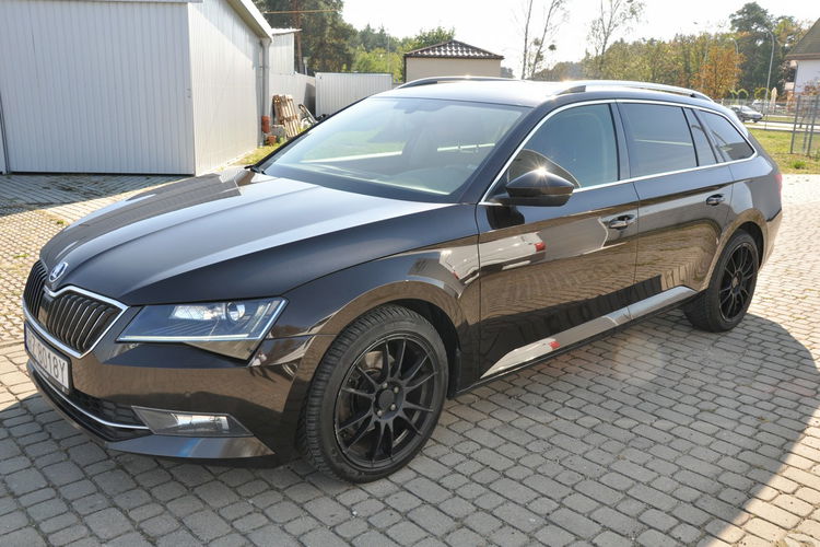 Skoda Superb 2.0TDI 4x4 DSG 190KM El.Klapa Podgrz.Szyba Serwis SalonPL AppConnect zdjęcie 2