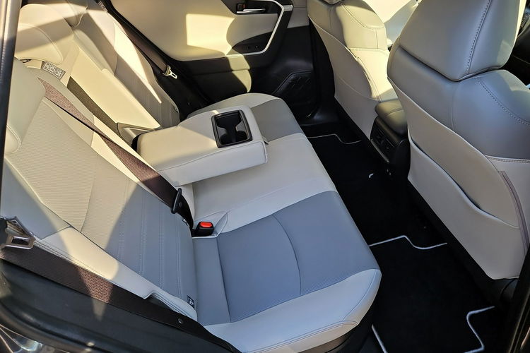 Toyota RAV-4 2.5 HSD 222KM 4x4 EXECUTIVE, salon Polska, gwarancja, FV23% zdjęcie 13