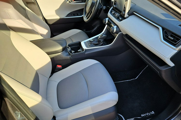Toyota RAV-4 2.5 HSD 222KM 4x4 EXECUTIVE, salon Polska, gwarancja, FV23% zdjęcie 14