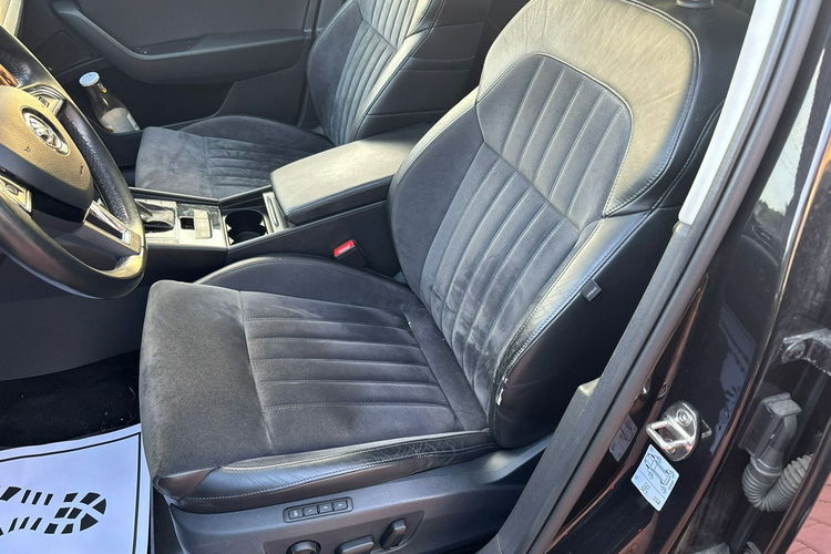 Skoda Superb 4X4,  Panorama,  Gwarancja zdjęcie 17