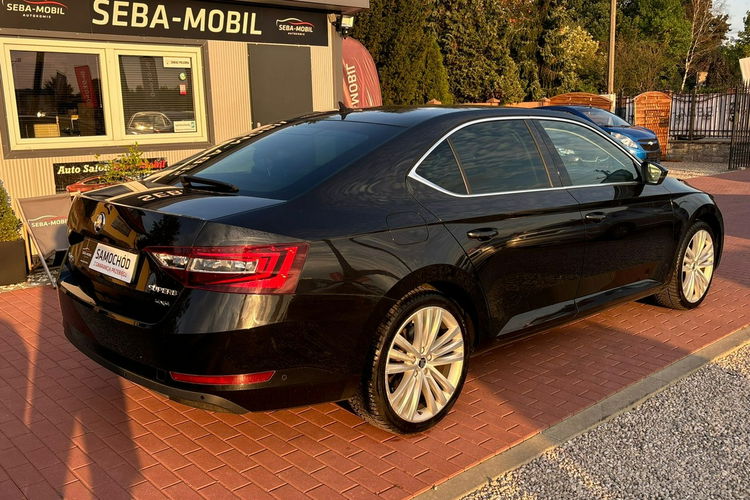 Skoda Superb 4X4,  Panorama,  Gwarancja zdjęcie 3