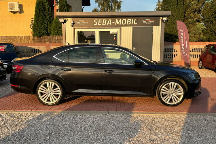 Skoda Superb 4X4,  Panorama,  Gwarancja zdjęcie 4