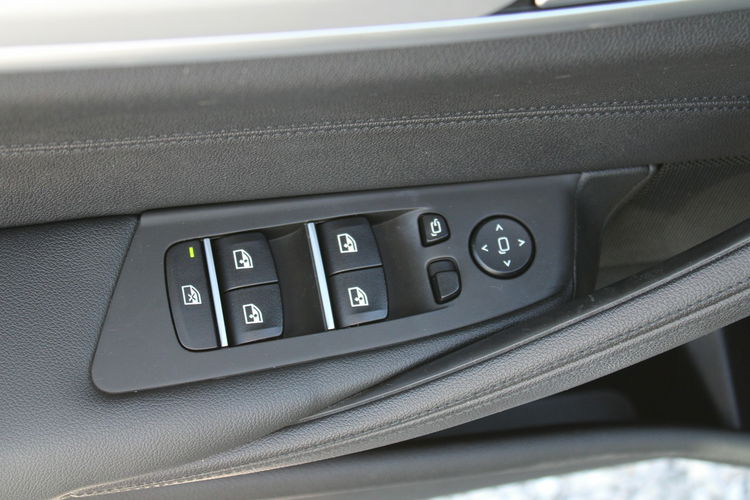 BMW 520 F-vat Salon Polska Gwarancja Head-Up Skóra zdjęcie 9