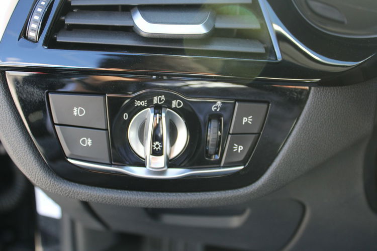 BMW 520 F-vat Salon Polska Gwarancja Head-Up Skóra zdjęcie 11