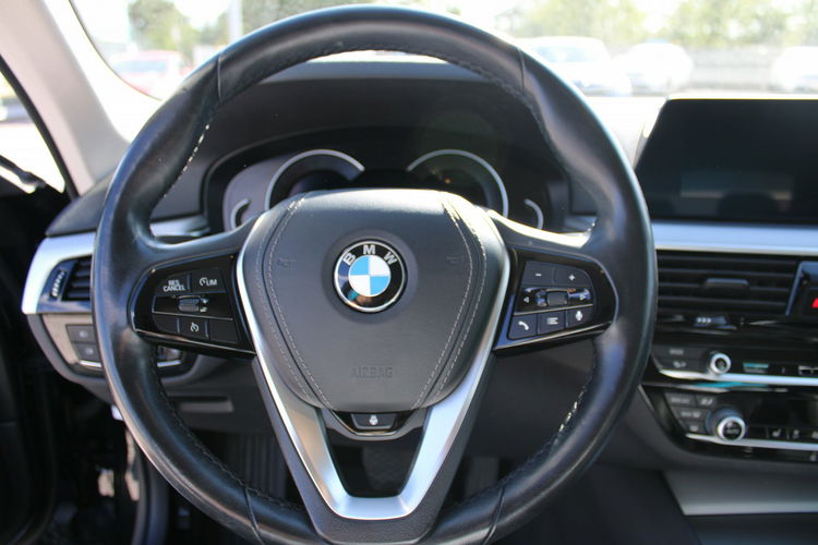 BMW 520 F-vat Salon Polska Gwarancja Head-Up Skóra zdjęcie 12