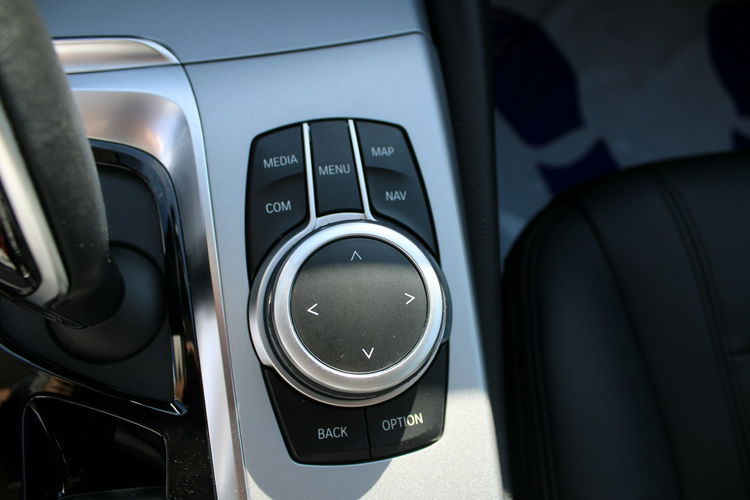 BMW 520 F-vat Salon Polska Gwarancja Head-Up Skóra zdjęcie 22