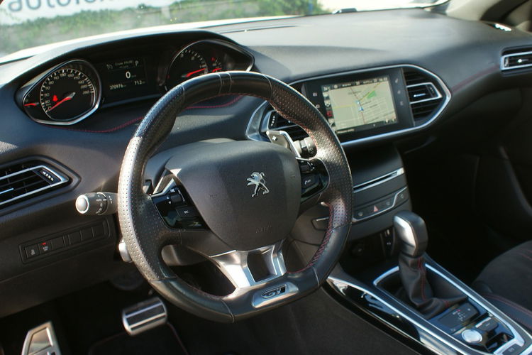 Peugeot 308 zdjęcie 11