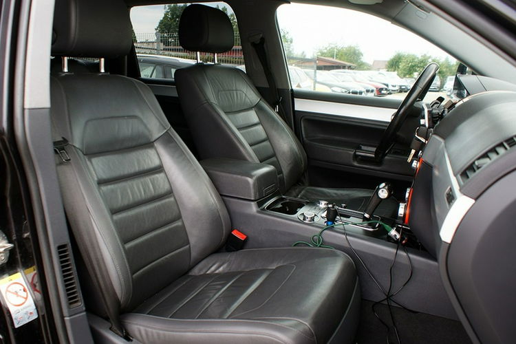 Volkswagen Touareg zdjęcie 13