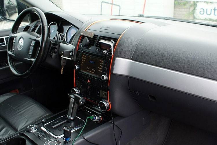 Volkswagen Touareg zdjęcie 14