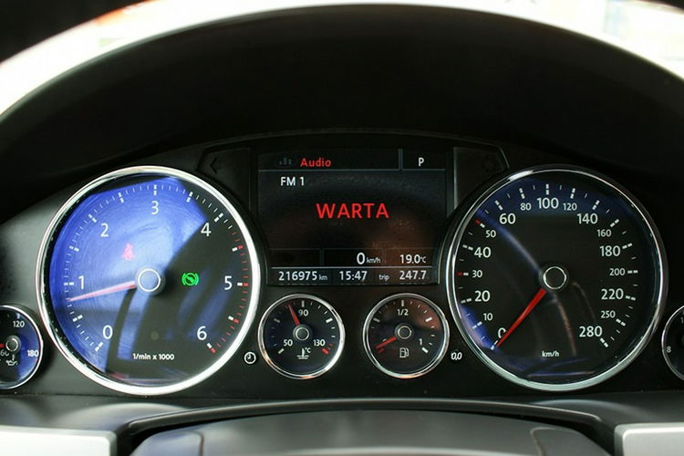 Volkswagen Touareg zdjęcie 18