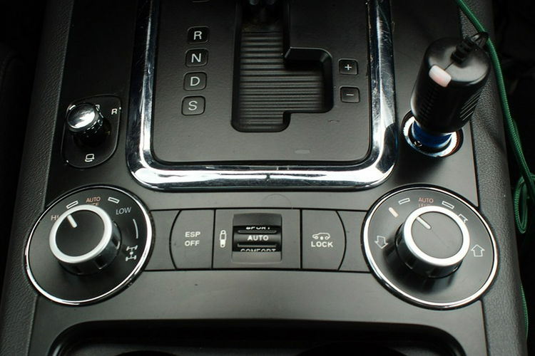 Volkswagen Touareg zdjęcie 22