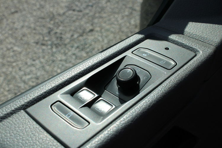Volkswagen Transporter 4Motion F-vat Brygadowy Salon PL Gwarancja 150HP zdjęcie 20