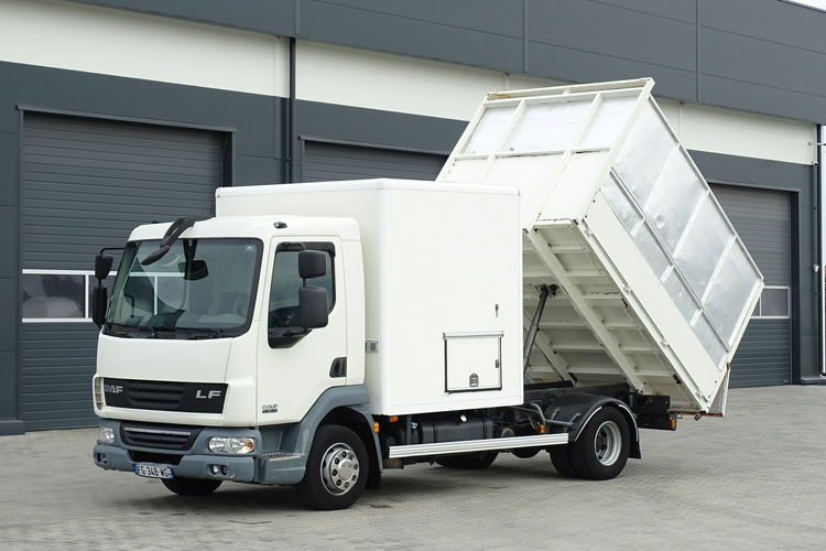 DAF LF 45.180 Wywrotka , Sprowadzony , Książka Serwisowa Wywrot do tyłu , Blokada Mostu ,  , 3 Osobowa kabina zdjęcie 1