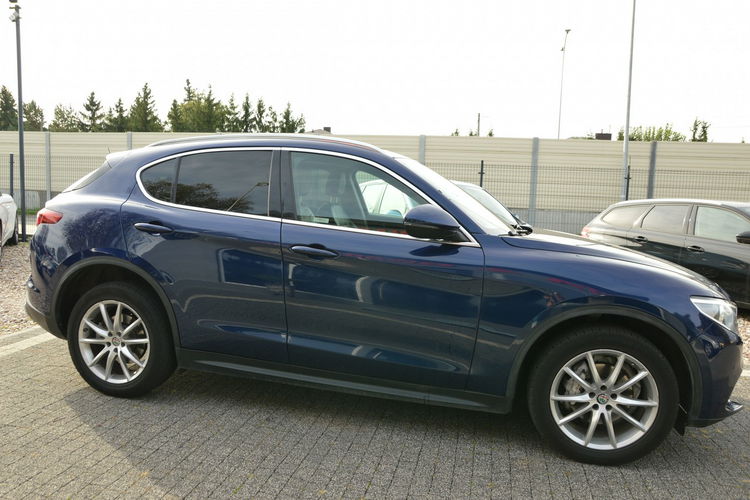 Alfa Romeo Stelvio full opcja super stan zdjęcie 3