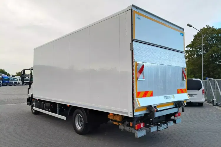 Iveco EURO CARGO 120-190L / KONTENER 6.30 + WINDA / EURO 6 / NISKI PRZEBIEG / zdjęcie 5