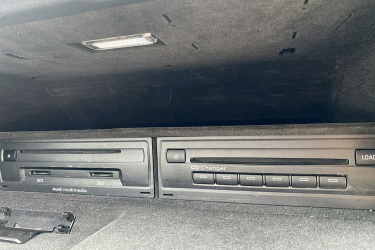 Audi A6 Zadbane rodzinne - bezwypadkowe z oryginalnym przebiegiem. zdjęcie 11