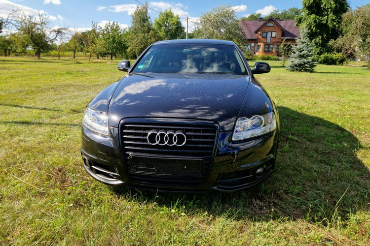 Audi A6 Zadbane rodzinne - bezwypadkowe z oryginalnym przebiegiem. zdjęcie 2