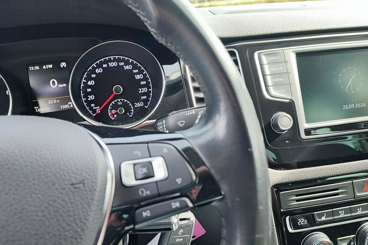Volkswagen Golf Sportsvan Highline + BMT 1.4 Ltr. - 92 kW 16V TSI zdjęcie 14