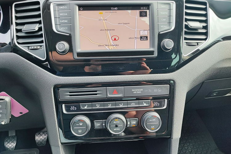 Volkswagen Golf Sportsvan Highline + BMT 1.4 Ltr. - 92 kW 16V TSI zdjęcie 18