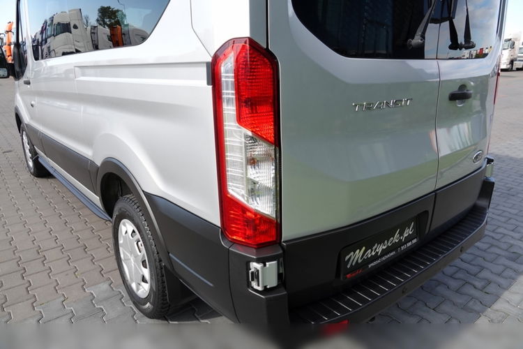 Ford TRANSIT / 6 miejsc + Najazd na wózek / Dla osób niepełnosprawnych / 2021 ROK zdjęcie 11