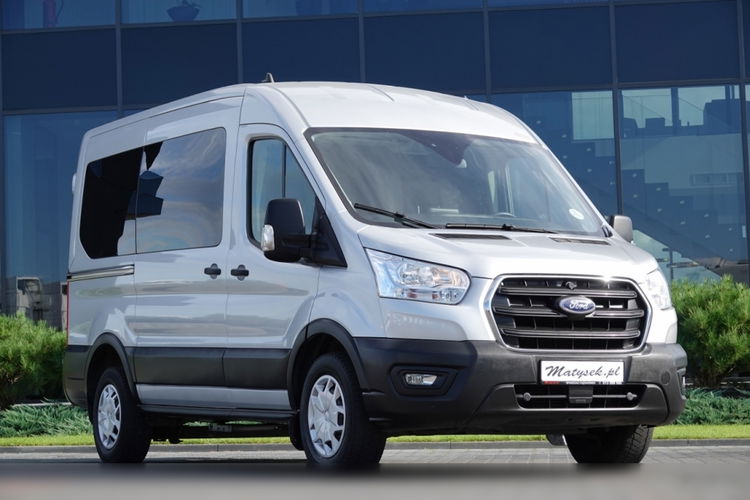 Ford TRANSIT / 6 miejsc + Najazd na wózek / Dla osób niepełnosprawnych / 2021 ROK zdjęcie 17