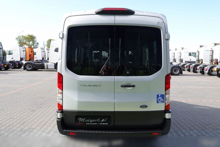 Ford TRANSIT / 6 miejsc + Najazd na wózek / Dla osób niepełnosprawnych / 2021 ROK zdjęcie 6