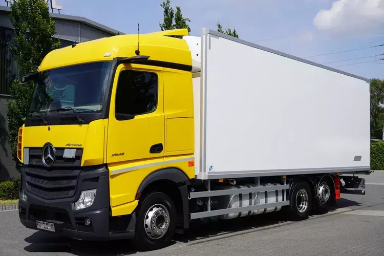 Mercedes Actros 2545 MP5 6×2 E6 / NOWA chłodnia Igloocar / 19 palet / Carrier Supra 850 zdjęcie 1