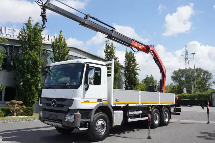 Mercedes Actros 2636EEV 6×4 HDS Fassi F195A 8.3t / 186 tys.km zdjęcie 1