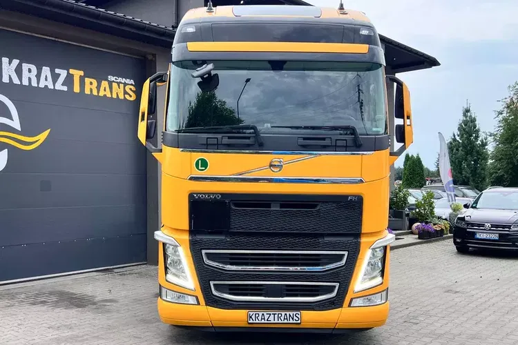 Volvo FH 460 i save z Niemiec klima postojowa XL idealny stan zdjęcie 15