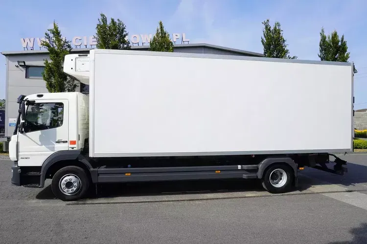 Mercedes Atego 1530 E6 chłodnia Lamberet 17 palet / ładowność 7t zdjęcie 9