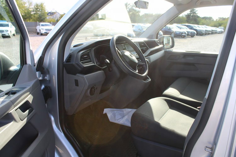 Volkswagen Transporter 9 miejscowy F-VAT Salon Polska LONG Gwarancja zdjęcie 12