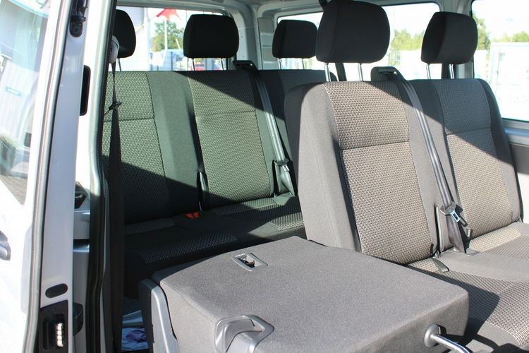 Volkswagen Transporter 9 miejscowy F-VAT Salon Polska LONG Gwarancja zdjęcie 21