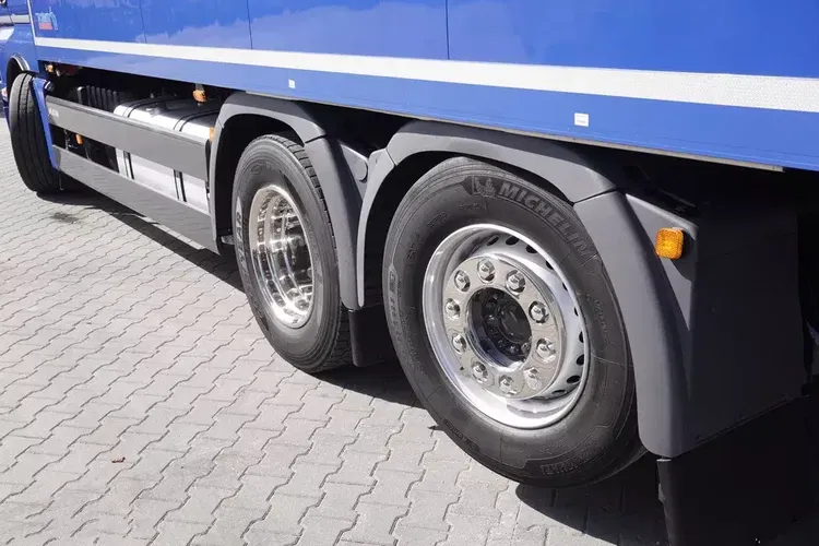 MAN TGX 26.500 E6 XXL / Schmitz 19 palet / Thermoking / oś skrętna zdjęcie 22