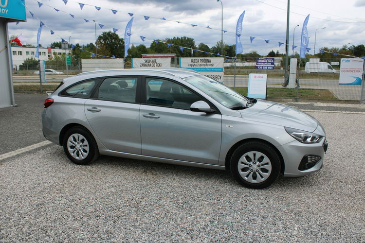 Hyundai i30 Salon Polska F-vat Gwarancja 1.5i CLASSIC + zdjęcie 4