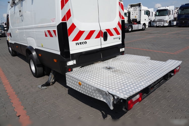 Iveco DAILY 70C18H V / PODNOŚNIK KOSZOWY - 17 METRÓW / ZWYŻKA 172TPF / 2019 ROK / BUS BLASZAK + ZWYŻKA zdjęcie 12