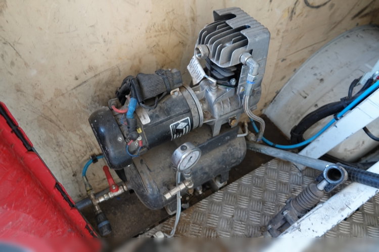 Iveco DAILY 70C18H V / PODNOŚNIK KOSZOWY - 17 METRÓW / ZWYŻKA 172TPF / 2019 ROK / BUS BLASZAK + ZWYŻKA zdjęcie 24