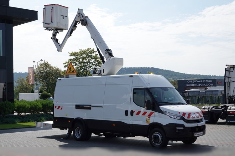 Iveco DAILY 70C18H V / PODNOŚNIK KOSZOWY - 17 METRÓW / ZWYŻKA 172TPF / 2019 ROK / BUS BLASZAK + ZWYŻKA zdjęcie 2
