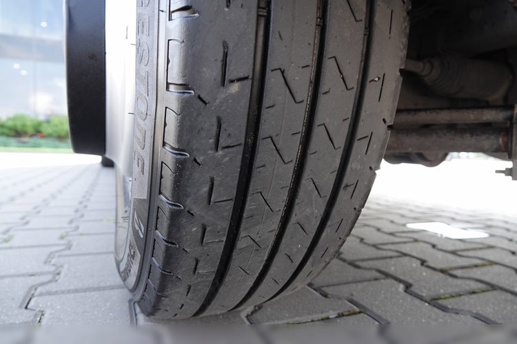 Iveco DAILY 70C18H V / PODNOŚNIK KOSZOWY - 17 METRÓW / ZWYŻKA 172TPF / 2019 ROK / BUS BLASZAK + ZWYŻKA zdjęcie 29