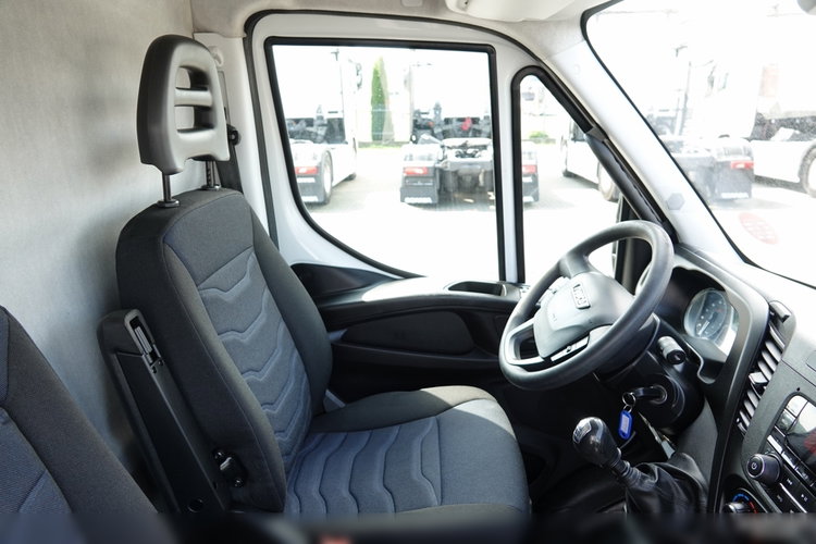 Iveco DAILY 70C18H V / PODNOŚNIK KOSZOWY - 17 METRÓW / ZWYŻKA 172TPF / 2019 ROK / BUS BLASZAK + ZWYŻKA zdjęcie 36