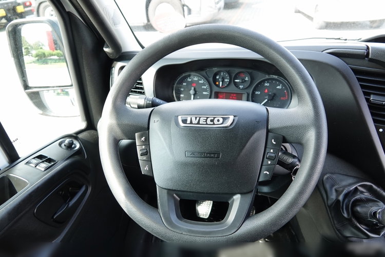 Iveco DAILY 70C18H V / PODNOŚNIK KOSZOWY - 17 METRÓW / ZWYŻKA 172TPF / 2019 ROK / BUS BLASZAK + ZWYŻKA zdjęcie 37