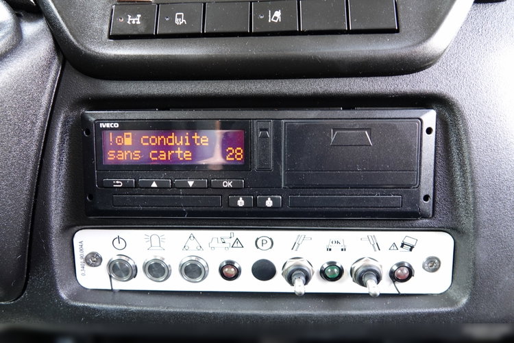 Iveco DAILY 70C18H V / PODNOŚNIK KOSZOWY - 17 METRÓW / ZWYŻKA 172TPF / 2019 ROK / BUS BLASZAK + ZWYŻKA zdjęcie 40