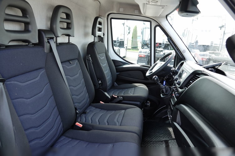 Iveco DAILY 70C18H V / PODNOŚNIK KOSZOWY - 17 METRÓW / ZWYŻKA 172TPF / 2019 ROK / BUS BLASZAK + ZWYŻKA zdjęcie 41