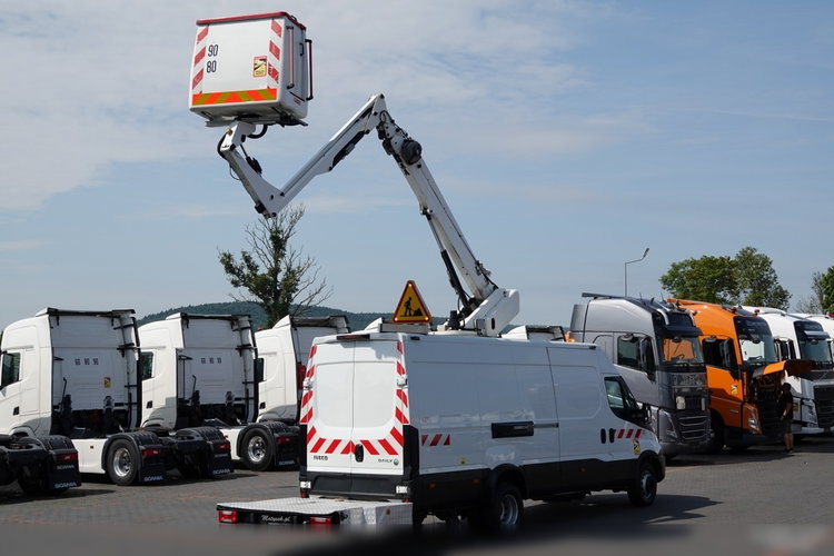 Iveco DAILY 70C18H V / PODNOŚNIK KOSZOWY - 17 METRÓW / ZWYŻKA 172TPF / 2019 ROK / BUS BLASZAK + ZWYŻKA zdjęcie 8