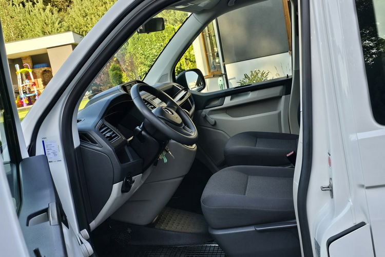 Volkswagen Caravelle L2 Long 2.0 TDi 150KM DSG / Bezwypadkowa / Serwisowana w ASO zdjęcie 22