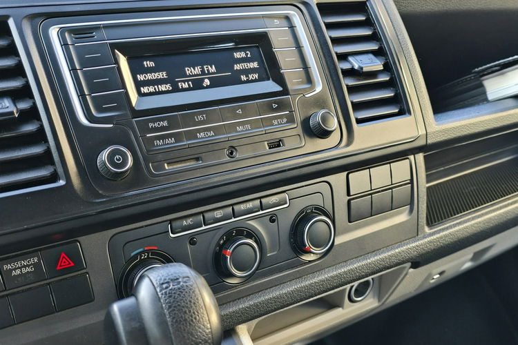 Volkswagen Caravelle L2 Long 2.0 TDi 150KM DSG / Bezwypadkowa / Serwisowana w ASO zdjęcie 25
