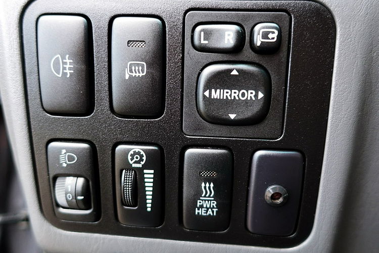 Toyota Land Cruiser 8-Osobowy AUTOMAT+PNEUMATYKA Szyberdach+Skóra I-wł Kraj Bezwypadkowy 4x2 zdjęcie 18