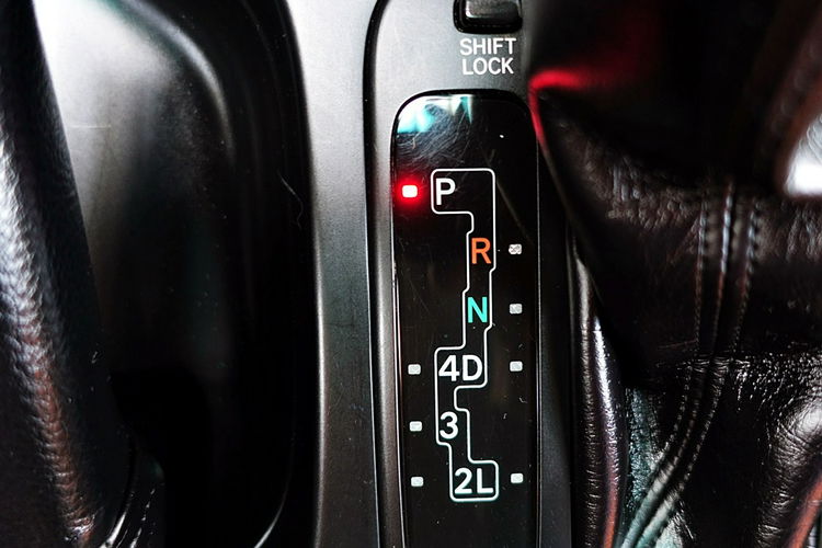 Toyota Land Cruiser 8-Osobowy AUTOMAT+PNEUMATYKA Szyberdach+Skóra I-wł Kraj Bezwypadkowy 4x2 zdjęcie 22