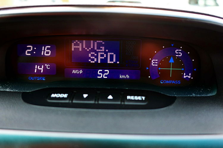 Toyota Land Cruiser 8-Osobowy AUTOMAT+PNEUMATYKA Szyberdach+Skóra I-wł Kraj Bezwypadkowy 4x2 zdjęcie 28