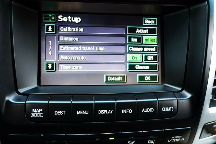 Toyota Land Cruiser 8-Osobowy AUTOMAT+PNEUMATYKA Szyberdach+Skóra I-wł Kraj Bezwypadkowy 4x2 zdjęcie 41